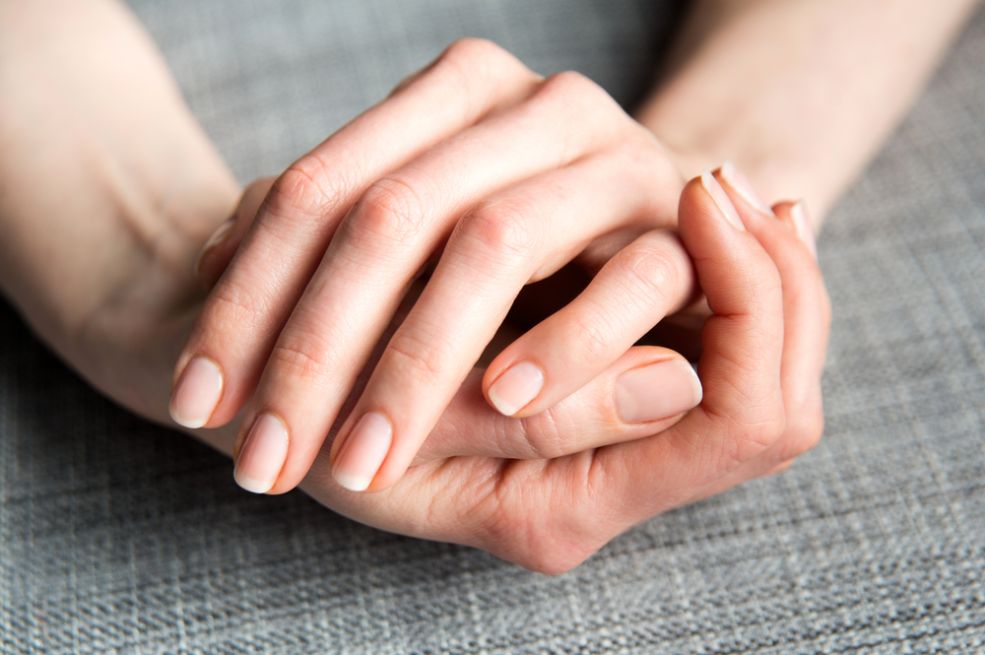 Ljekar upozorava na malo poznati simptom raka koji se javlja na noktima: DA LI STE OVO PRIMIJETILI?