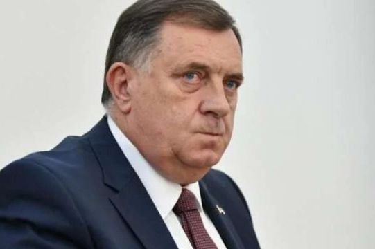 Skandalozni Dodik gostovao kod Hadžifejzovića: Nudi novac da se RS otcijepi, trguje s Potočarima?!