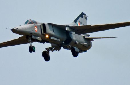 Zašto SAD kupuju stare sovjetske avione: Šta planiraju s njima?