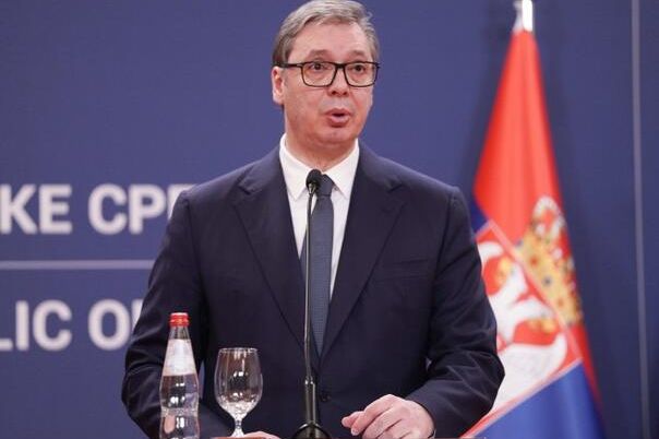 Vučić se večeras obraća: Komentarisat će i Rezoluciju o Srebrenici