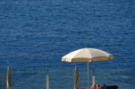 IZGLEDA DA JE LJETO VEĆ POČELO: Pogledajte kako su danas izgledale plaže u Hrvatskoj