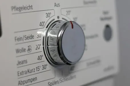 Da li ste znali šta znače leptirići na veš mašini? Korisna funkcija koja se rijetko koristi