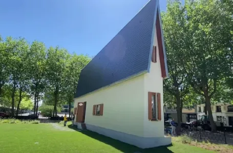 NAJUŽA KUĆA NA SVIJETU široka je 130 centimetara: Ljudi su ŠOKIRANI kad vide unutrašnjost