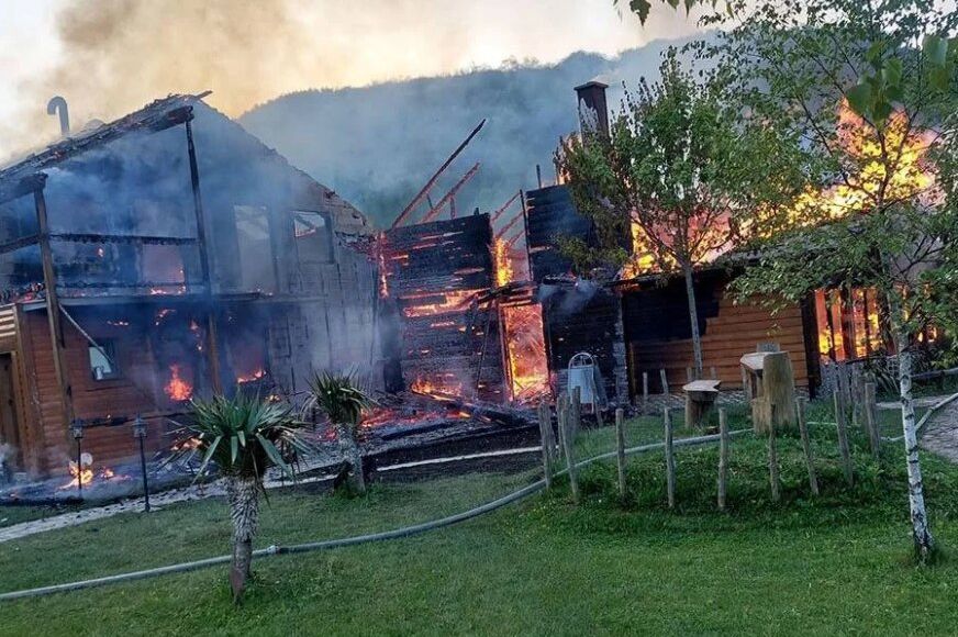 Izgorio restoran “Komuna”, gosti pobjegli u zadnji čas
