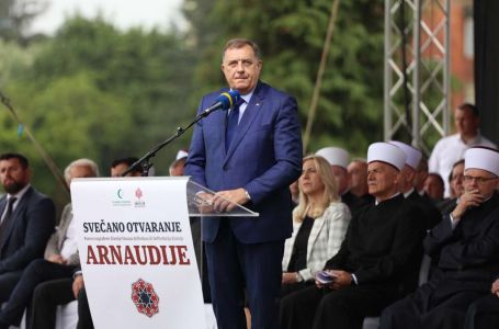 Milorad Dodik: "Rušenje Arnaudija džamije bilo je greška i čin bezumlja"