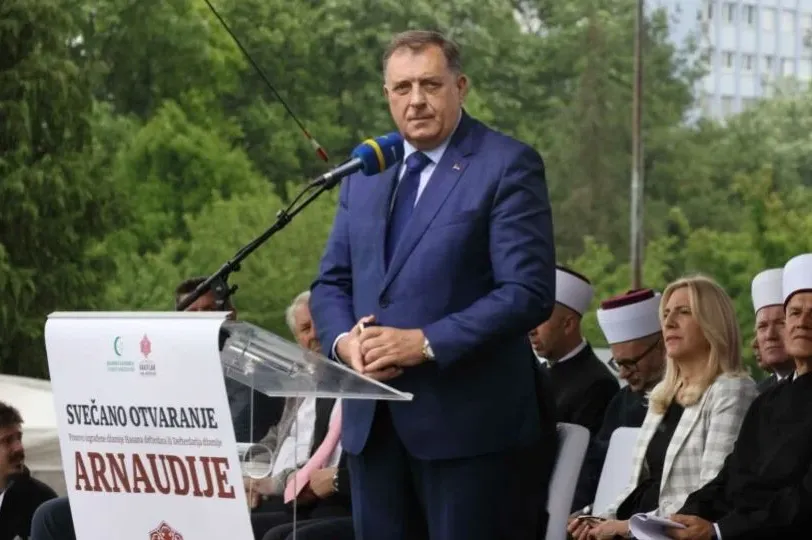 “Nisu mi jasni Bošnjaci ni njihovi lideri: On ih jedan dan uvrijedi, drugi pljune pa liže”