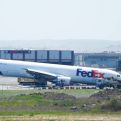 Boeingov avion sletio u Istanbul bez prednjeg stajnog trapa, frcale iskre