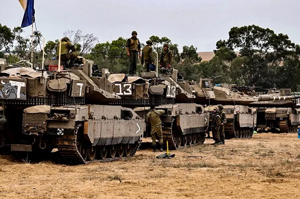 Izrael gomila tenkove ispred Rafaha, priprema se invazija