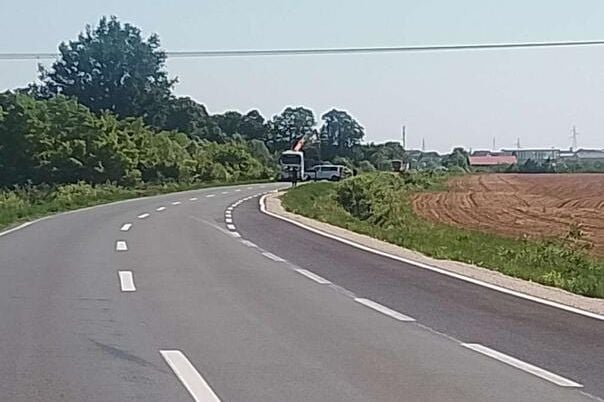 Saobraćajna nesreća kod Brčkog: Jedna osoba poginula, četiri teško povrijeđene