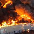 Apokaliptične scene iz Varšave: Vatra "progutala" jedan od najvećih tržnih centara, milionska šteta