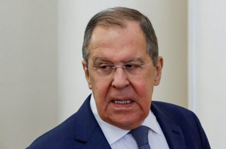 Lavrov: Sirija ne smije pasti u ruke terorista