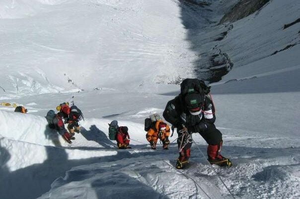 Prve žrtve ove sezone na Mount Everestu