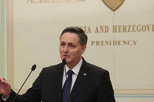 Denis Bećirović u zvaničnoj posjeti Nizozemskoj - poznato s kim će razgovarati