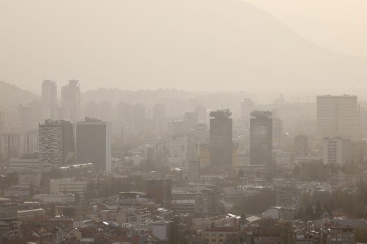 Meteorolozi upozoravaju: Velike količine prašine iz Sahare danas na području BiH