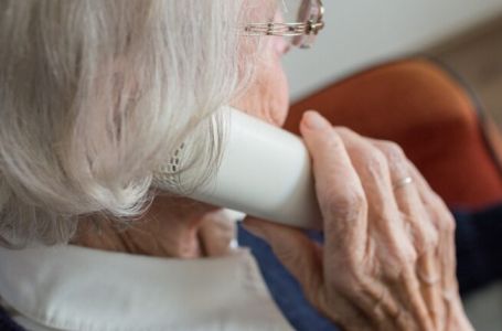Neurolog otkriva 1 neočekivani simptom demencije: On se prvi javlja i češće kod žena