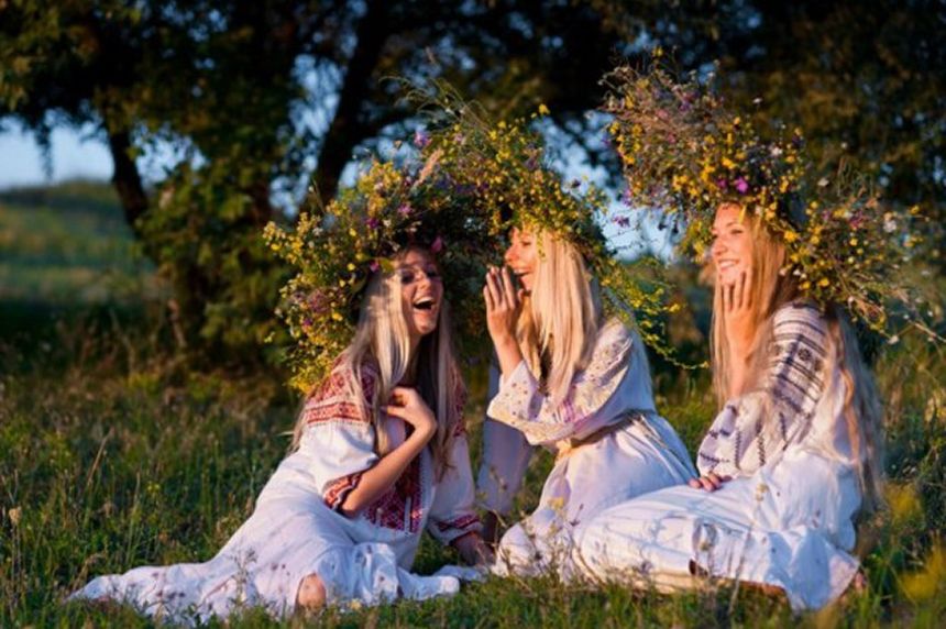 Stiže LJETNI SOLSTICIJ i astrolozi tvrde da će se OVOM ZNAKU NOVAC od tog dana LIJEPITI ZA PRSTE