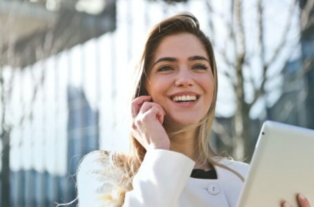 MOJA ŽENA JE POČELA OSTAJAT DUŽE NA POSLU: A onda sam pronašao na telefonu jednu poruku