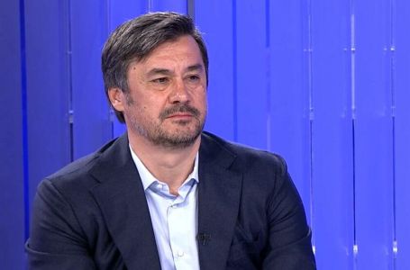 TOLIKO OFANZIVNIH IGRAČA, A PRVI ŠUT U 27. MINUTU Bogdanović OŠTRO o igri Srbije u prvom poluvremenu
