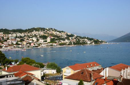 Na ovim plažama u Crnoj Gori je zabranjeno kupanje! PODIGNUTA CRVENA ZASTAVICA