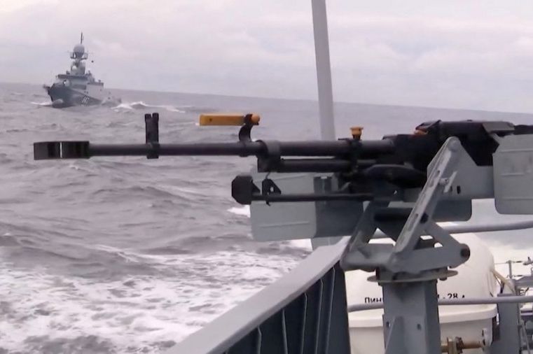 Ruska mornarička fregata izvodi vežbe u Atlantiku