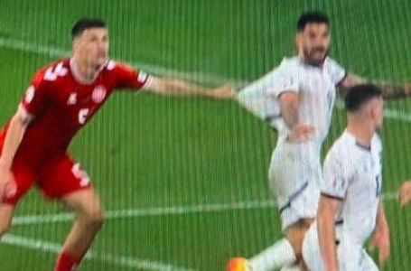 SRBIJA JE OŠTEĆENA - DANAC OTVORENO PRIZNAO: Imali smo sreće, BIO JE PENAL! Mitrović je povučen...