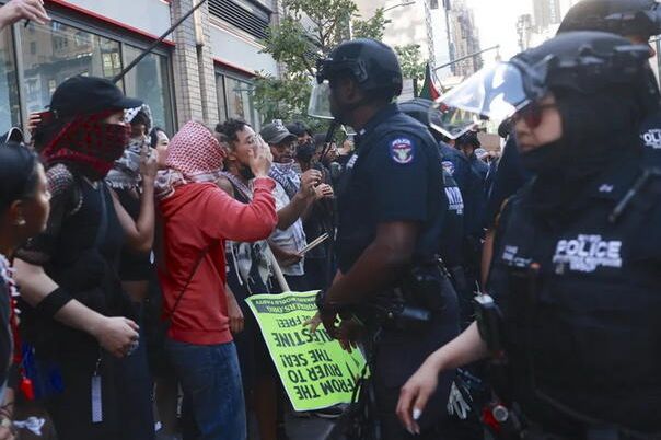 Sukobi policije sa propalestinskim demonstrantima u New Yorku