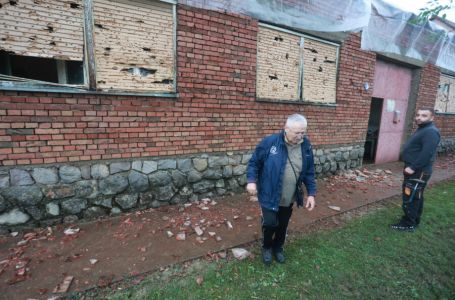 Oluja razorila općinu Bošnjaci, ljudi su očajni: “KUĆE IZREŠETANE KAO DA JE RAT” (VIDEO)