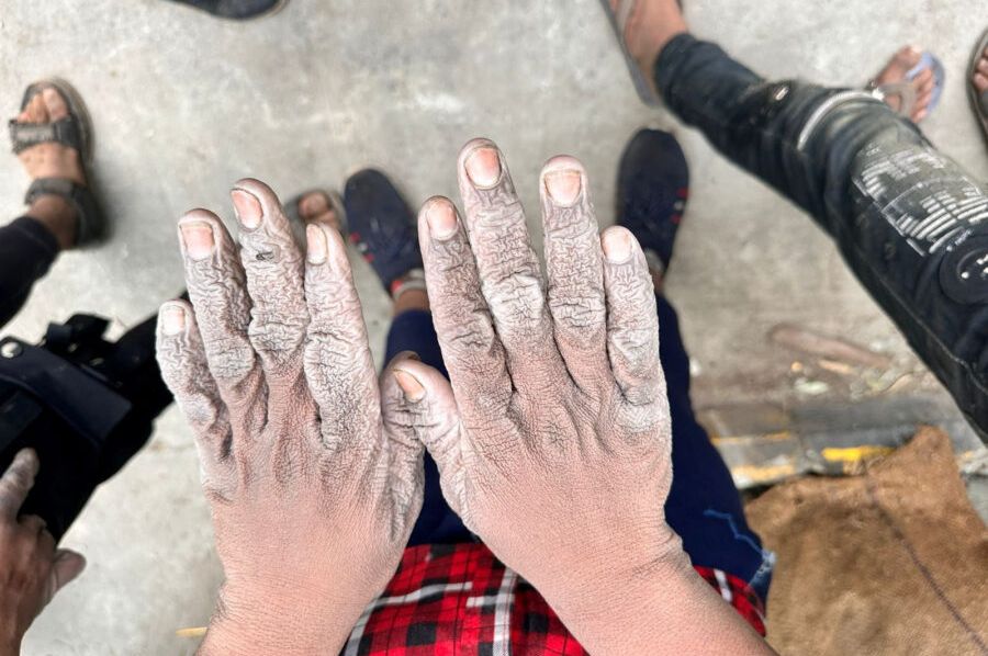 Indija: U distileriji djeca radila po 11 sati dnevno