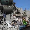 UN: Izrael je naredio najveću evakuaciju civila u Gazi od početka rata