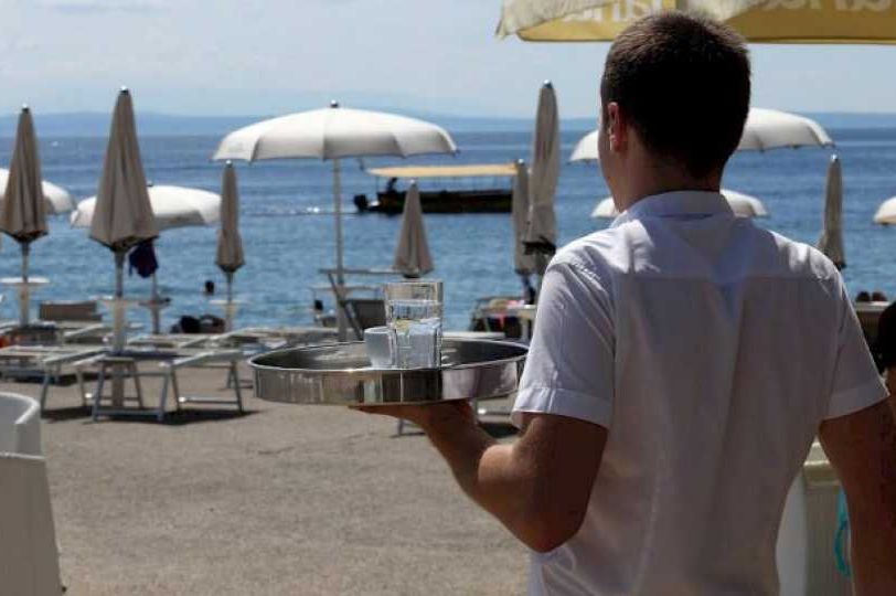 U julu pad dolazaka i noćenja turista u Hrvatskoj