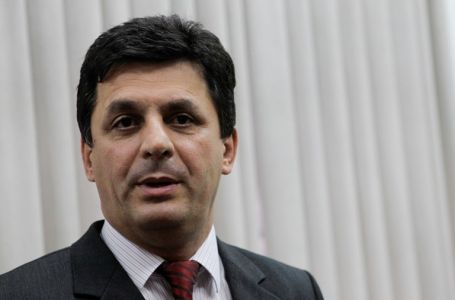 Lavić: Dodik kao da šmrče! Nešić je smiješan! Vojska Republike Srbije nema šta tražiti u BiH!