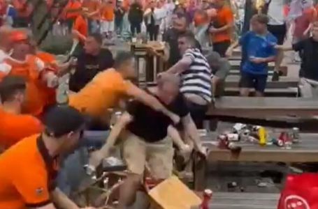 TOTALNI HAOS U DORTMUNDU! Nezapamćena tuča Engleza i Holanđana: Letjele krigle, stolice, stolovi...