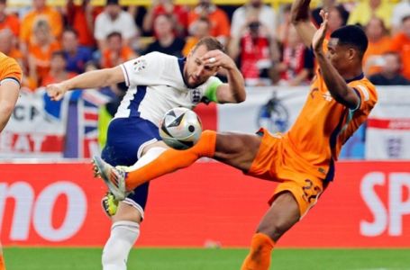 VAR stručnjak objasnio zašto je dosuđen penal za Englesku