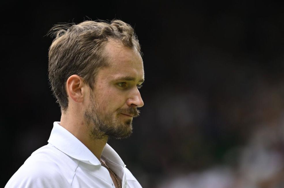 RUS NAPRAVIO SKANDAL NA VIMBLDONU, PA SVE ŠOKIRAO IZJAVOM! Kamere snimile Medvedeva u SRAMNOM...