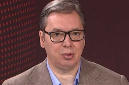 Vučić ponovo vrijeđa političare iz BiH: 'Imamo posla sa ludacima'