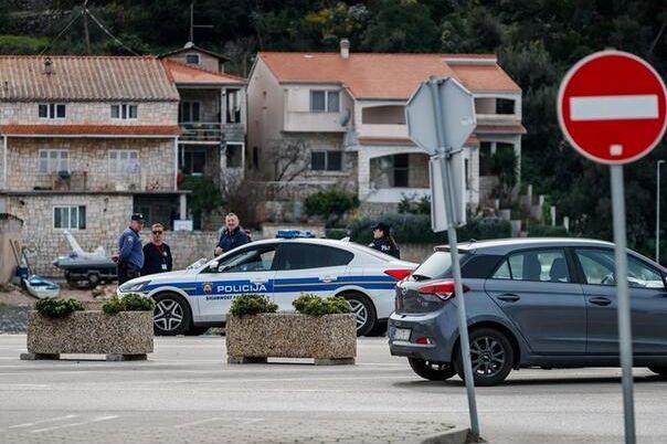 Pokušaj ubistva na Korčuli: Pijan nasrnuo nožem na vanbračnu suprugu