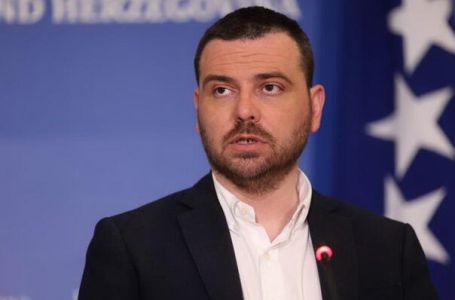 Magazinović: "Dodik ponovo ispituje granice. Manje bi štete bilo da je ovaj sastanak gledao kući..."