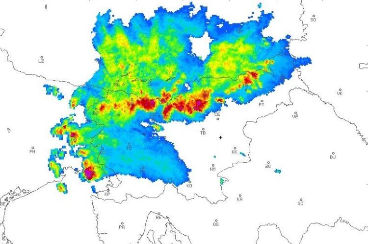 Nevrijeme pogodilo Sloveniju, kreće se prema Hrvatskoj