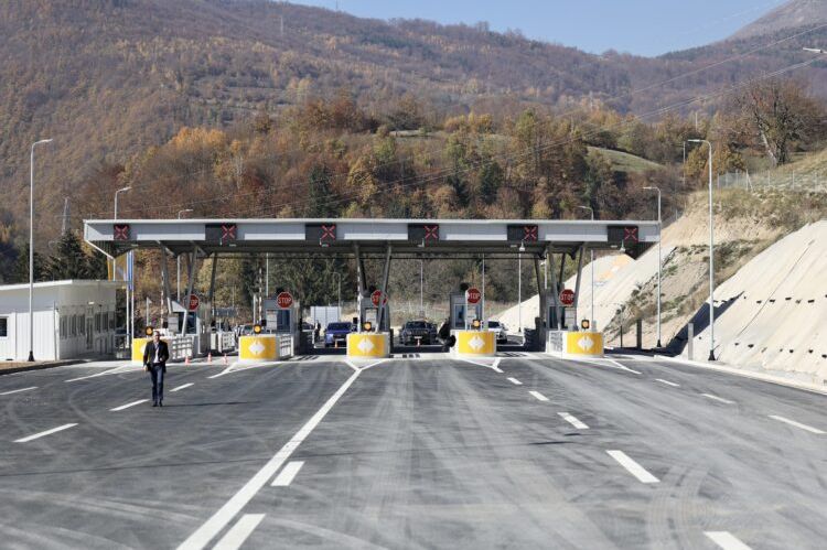 Sve veće gužve na graničnim prelazima, poseban apel za putnike na ovoj relaciji