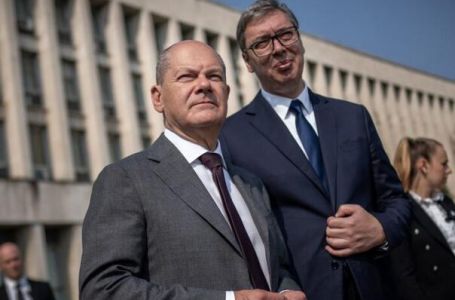 Austrijske novine: Scholz se bacio u zagrljaj autokrata radi posla