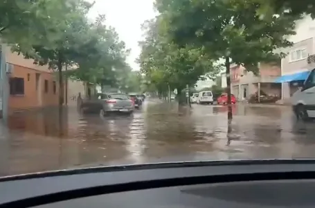 Jaka kiša i grmljavina zahvatile bh. opštinu: Pojedine ulice pod vodom