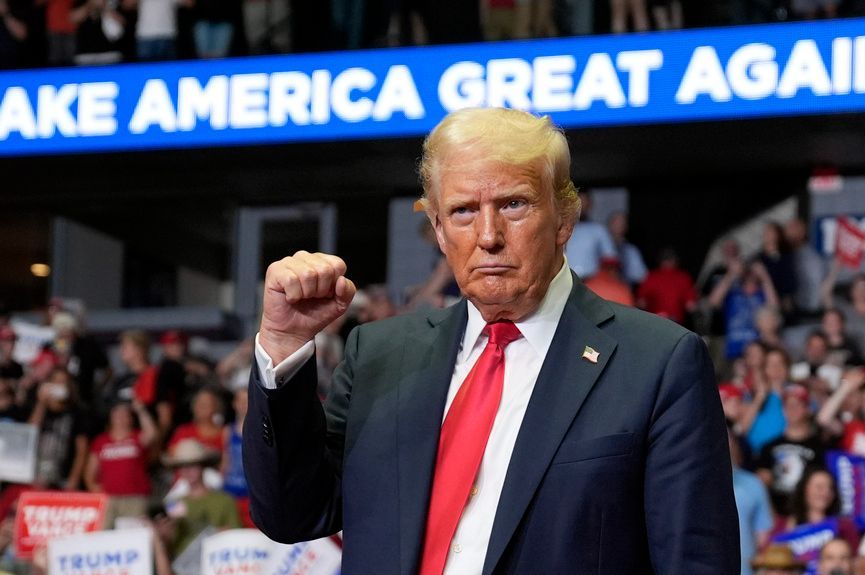 Tramp održao prvi skup nakon atentata: Primio sam metak za demokratiju