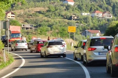 U saobraćajnoj nesreći u Konjicu teško povrijeđen trogodišnjak iz Sarajeva