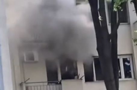 EKSPLODIRALA KLIMA NA KARABURMI! Izgorio cijeli stan, vatrogasci se jedva izborili sa požarom