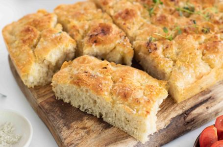 Najbolji, najbrži i najjednostavniji: Recept za neodoljivu italijansku pogaču (RECEPT FOCACCIA)