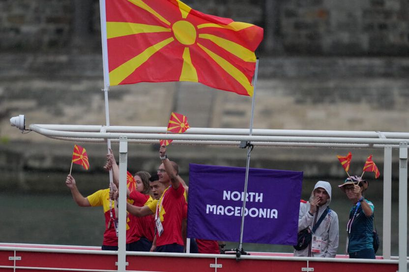 Zbog gafa na otvaranju OI, cijeli svijet se smije delegaciji Sjeverne Makedonije (FOTO)