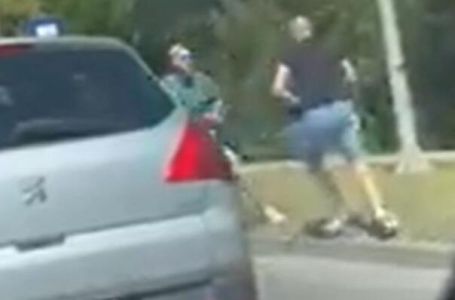 U Banjaluci se potukli vozači, žene ih smirivale (VIDEO)