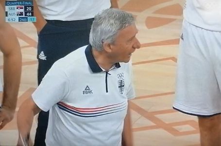 BIJESAN KAO RIS Pešić vikao na igrače: Udarite malo, pravite faul (VIDEO)