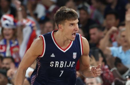 BOGDAN ISPRATIO SUDIJE U SVLAČIONICU SALVOM PSOVKI: Kapiten Srbije SVAŠTA REKAO trojici arbitara!