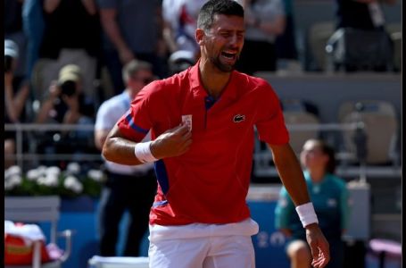 Đoković jasno i glasno u ponoć poslao žestoku poruku: "Sramota"